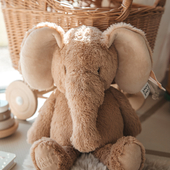 Snuggle time just got even cozier! Elly the elephant is the perfect snuggle buddy—soft, sweet, and always ready for cuddles! 🌙💤⁣
⁣
⁣
⁣
⁣
#LabelLabel #CutenessOverload #LabelLabelLove #SoftAndSnuggly